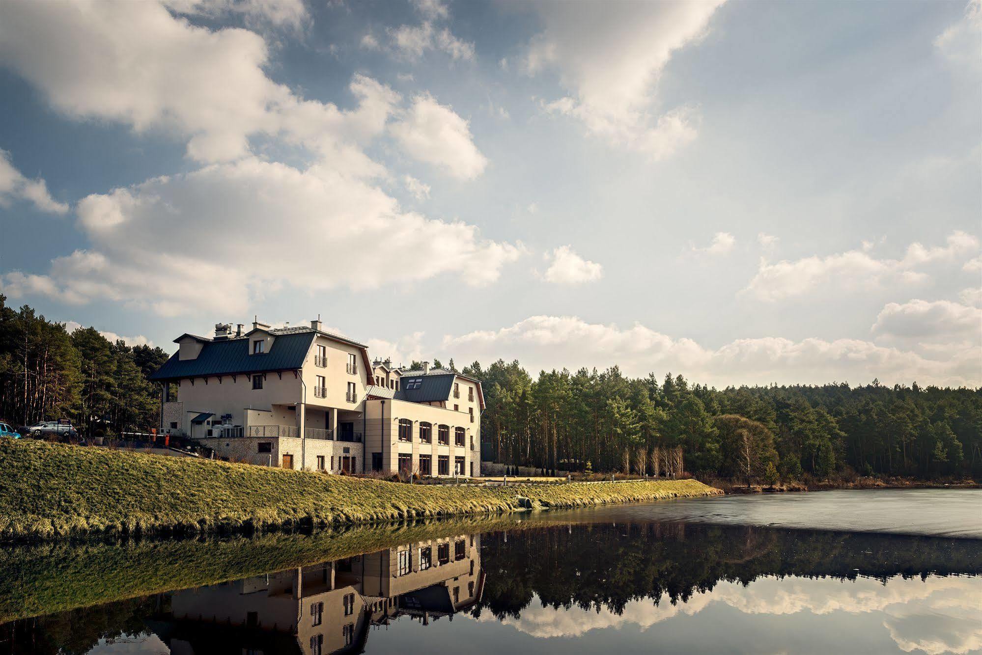 Hotel Natura Residence Business&Spa Siewierz Exteriör bild